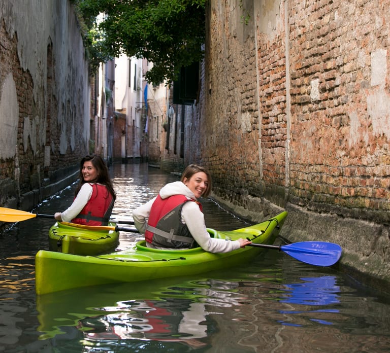 Venice: Guided Canal Kayak Tour at Day, Night, or Sunset
