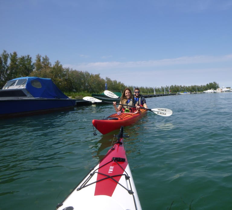 Venice: Hidden Canal Gems Kayak Tour with Certified Guide