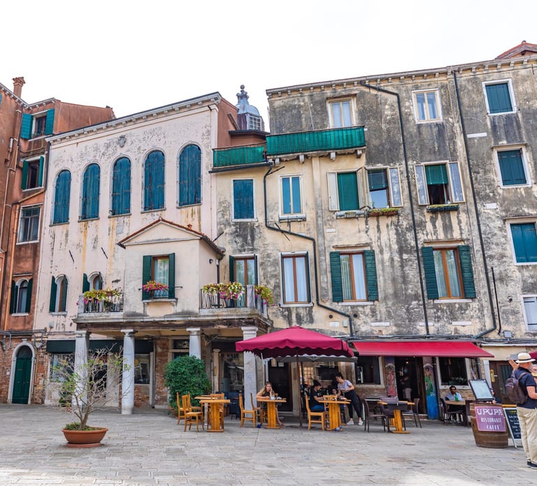 Venice: Jewish Ghetto Walking Tour with Synagogue Visits