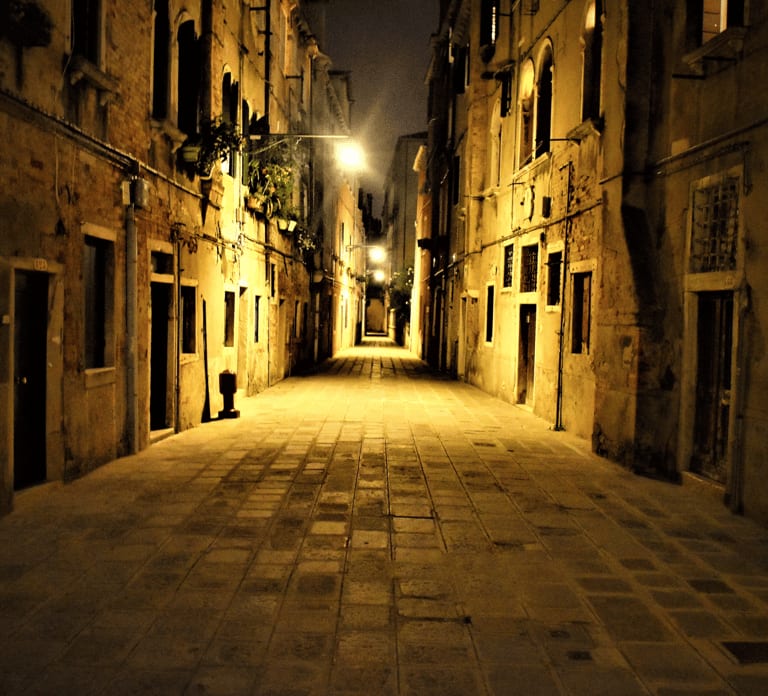 Venice: Mysterious Tales of Ghosts and Murders