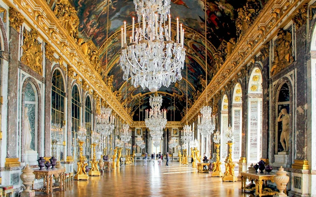 Guided Tour of the King's Private Apartments with Palace of Versailles Skip-the-Line Tickets Image 9