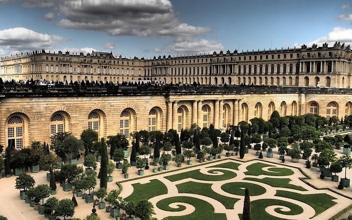 Versailles Palace Skip the Line Guided Tour from Paris Image 1