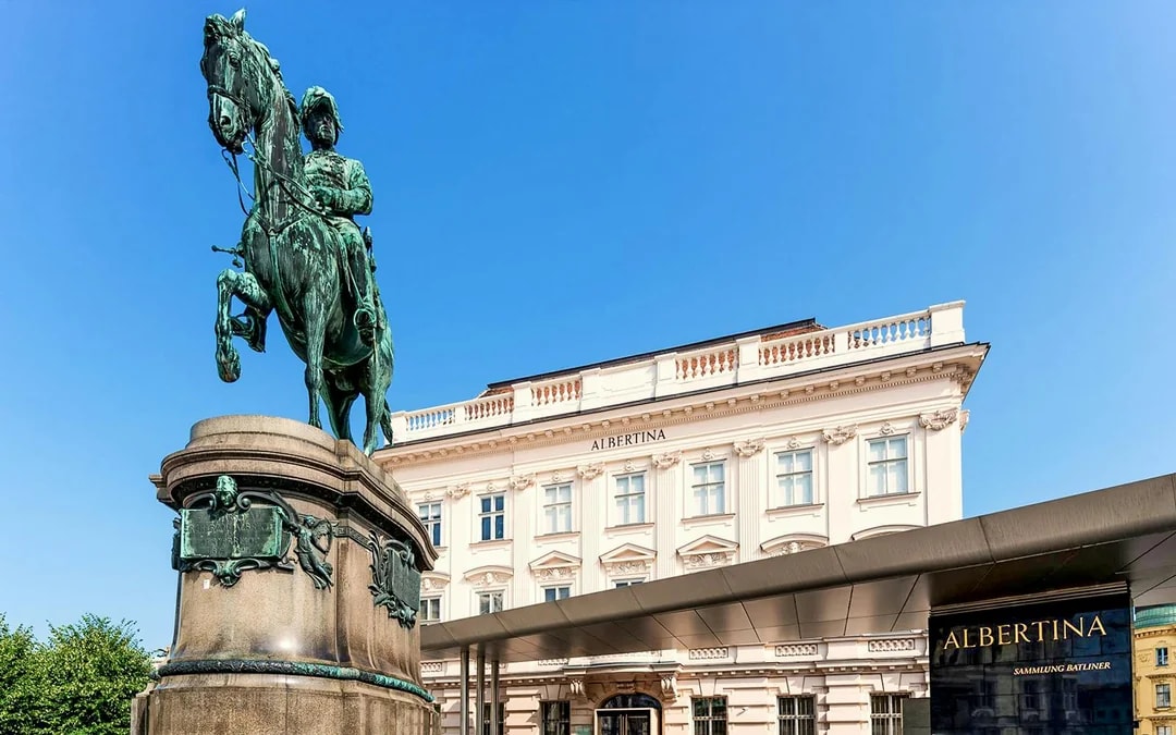 Vienna Welcome Card: Unlimited Public Transport with Optional Hop-on Hop-off Bus Tour Image 6