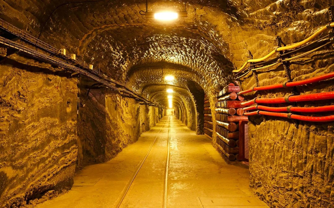 Krakow Vistula River Cruise + Wieliczka Salt Mine Guided Tour Image 7