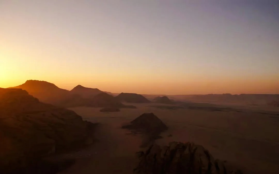 Wadi Rum Sunrise Hot Air Balloon Flight with Round-Trip Transfers Image 3