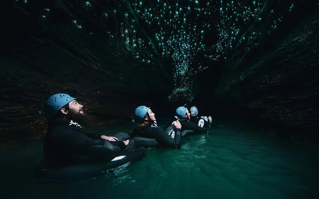 Ruakuri Cave Black Water Rafting & Abseiling Guided Experience  Image 8