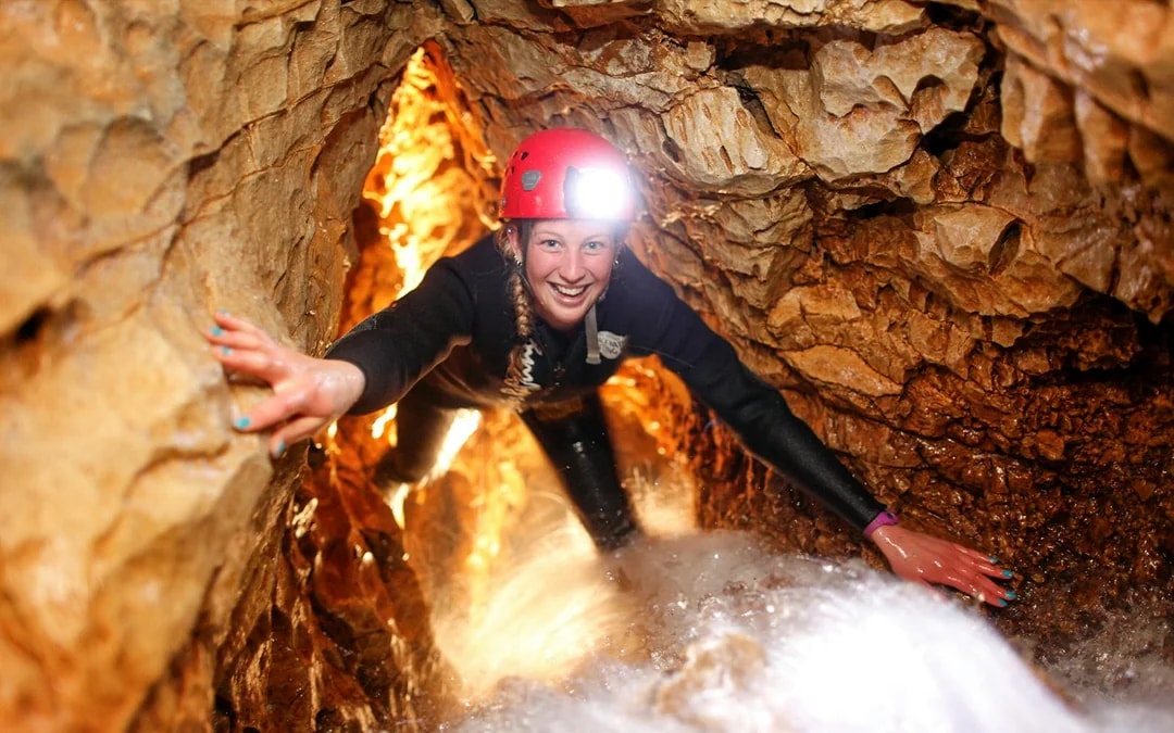Ruakuri Cave Black Water Rafting & Abseiling Guided Experience  Image 11