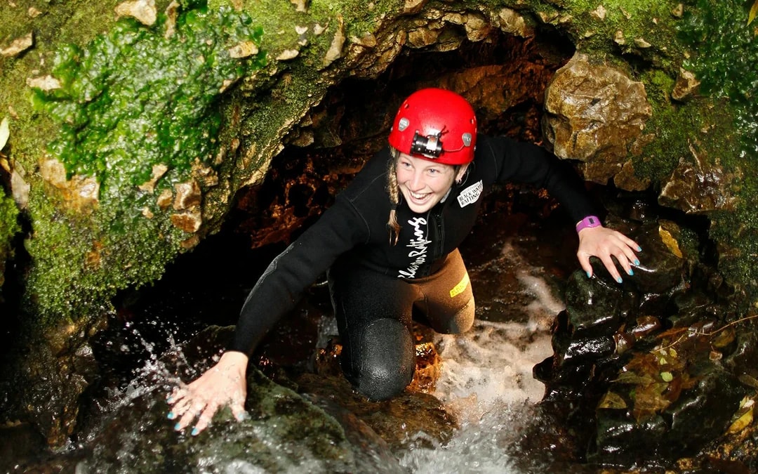 Ruakuri Cave Black Water Rafting & Abseiling Guided Experience  Image 12