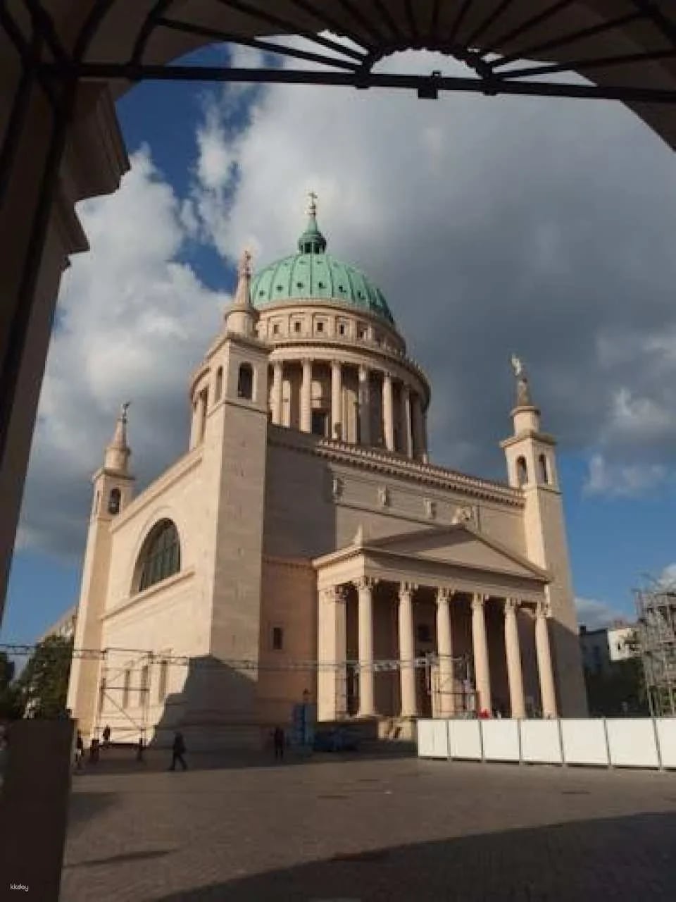 Walking tour through Potsdam's historic old town to Sanssouci