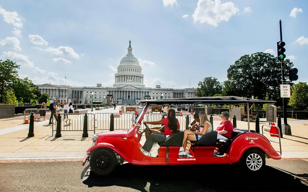 Washington DC Monuments and Memorials Electric Cart Tour Image 3