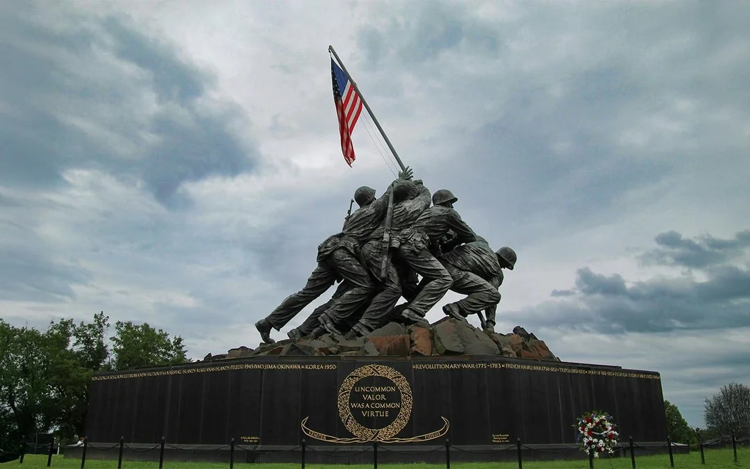 Washington DC Monuments and Memorials Electric Cart Tour Image 8