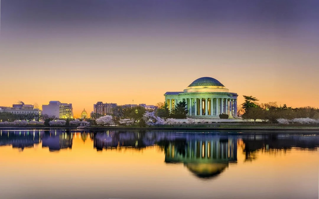 Washington DC Monuments and Memorials Electric Cart Tour Image 9