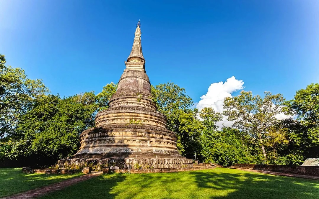 From Chiang Mai: Wat Umong and Doi Suthep Sunset Guided Tour with Hotel Transfers
 Image 6