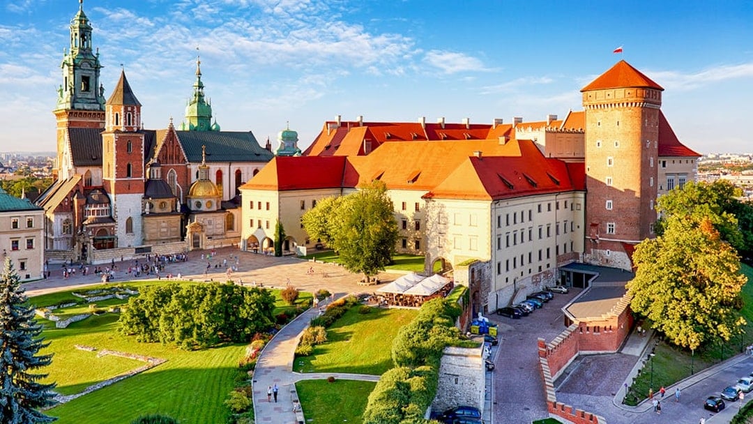 Wawel Castle Skip-the-Line Guided Tour with Optional Exhibitions