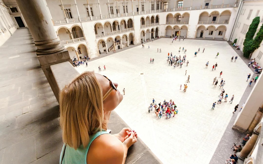 Wawel Royal Hill Guided Tour Image 3