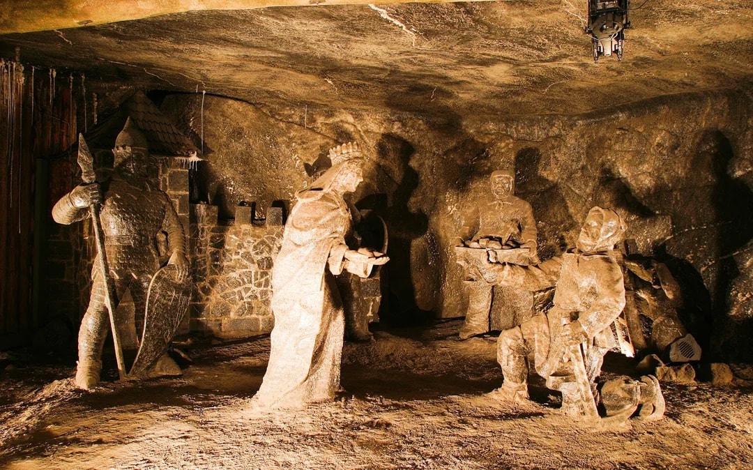 Wieliczka Salt Mine Guided Tour with Skip-the-Line Tickets Image 2