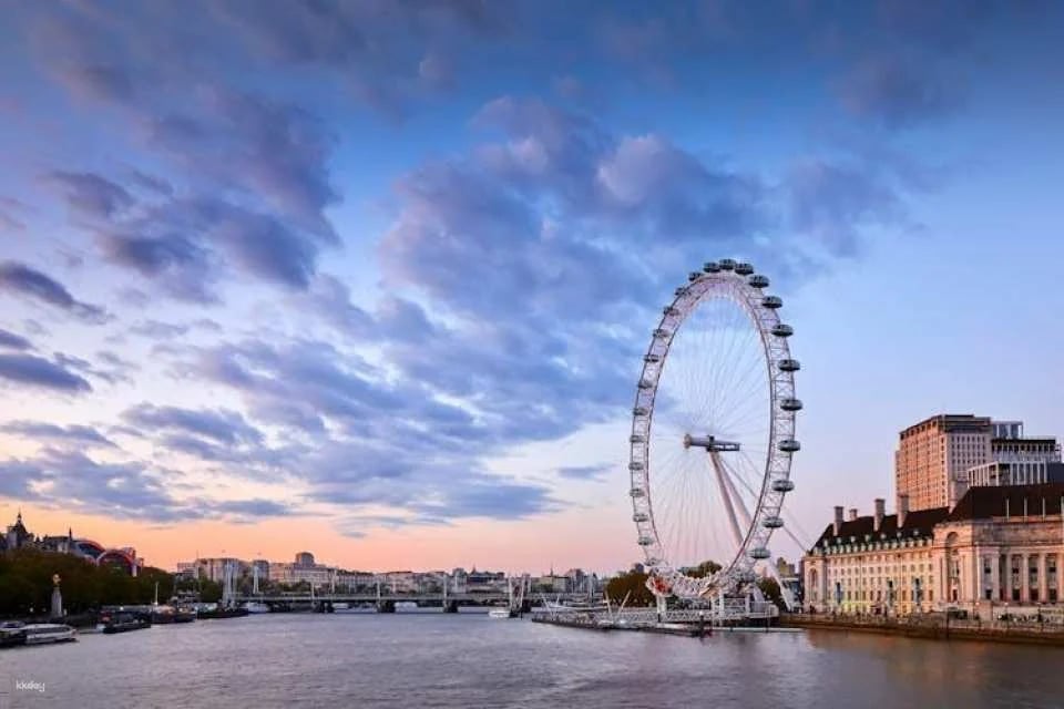 Windsor Castle Half-Day with Optional Entry to London Eye or Lunch