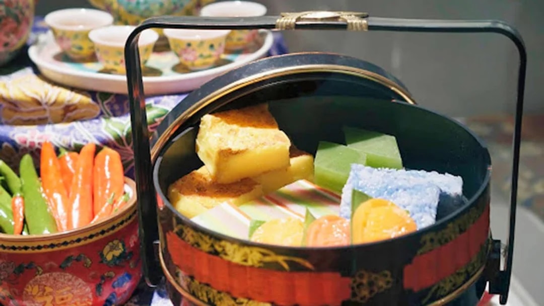 Traditional Malaysian desserts displayed at Wonderfood Museum.