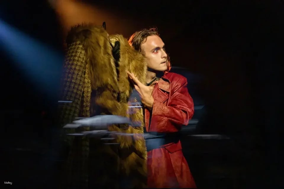 World Premiere: Exclusively Presented on the Minghua Ship at Sea World, Shenzhen | Immersive Physical Theatre "Trading Life"