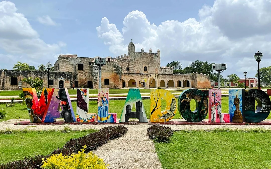 Valladolid sign in front of Convento de San Bernardino de Siena, Valladolid, Yucatán, Mexico.