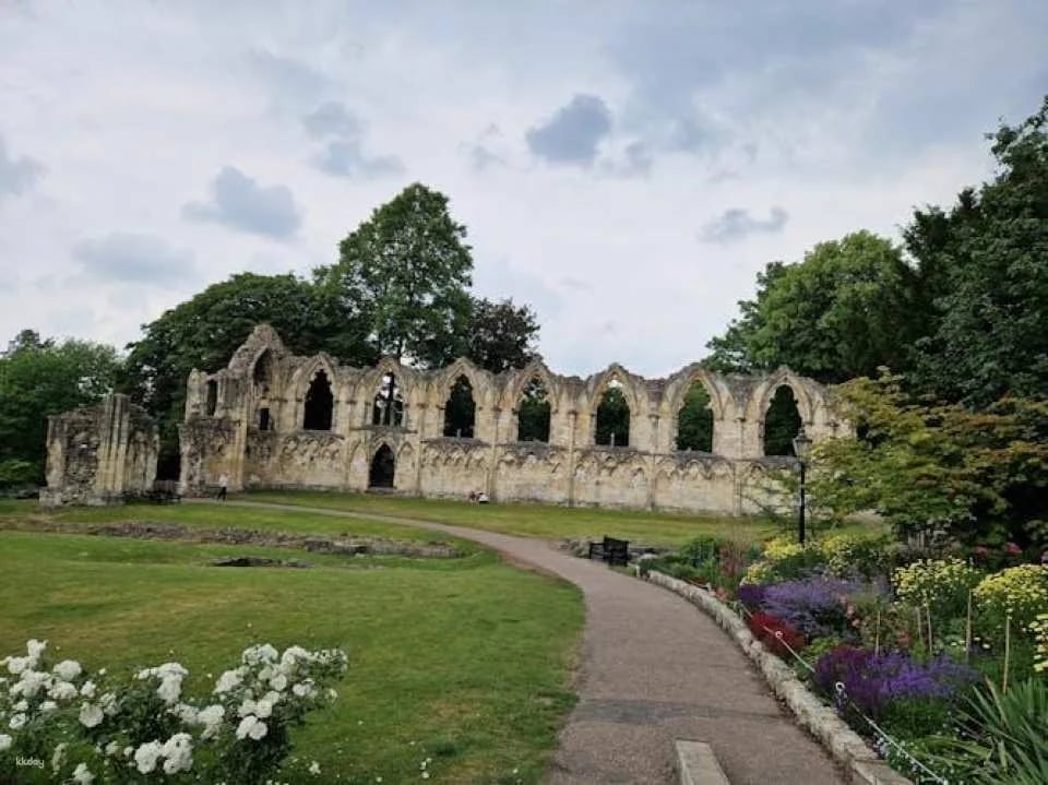York self-guided walking tour