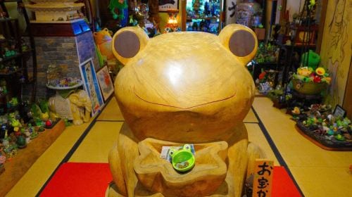 A day trip to Yufuin, Nyoji Temple, Yufuin, Lake Kinrin, and Beppu Hell Hot Springs in Kyushu. Day Tours
