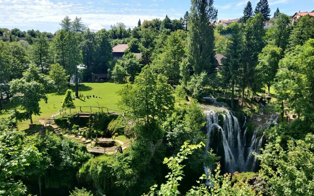 From Zagreb: Full-Day Trip to Plitvice Lakes National Park and Rastoke Village Image 10