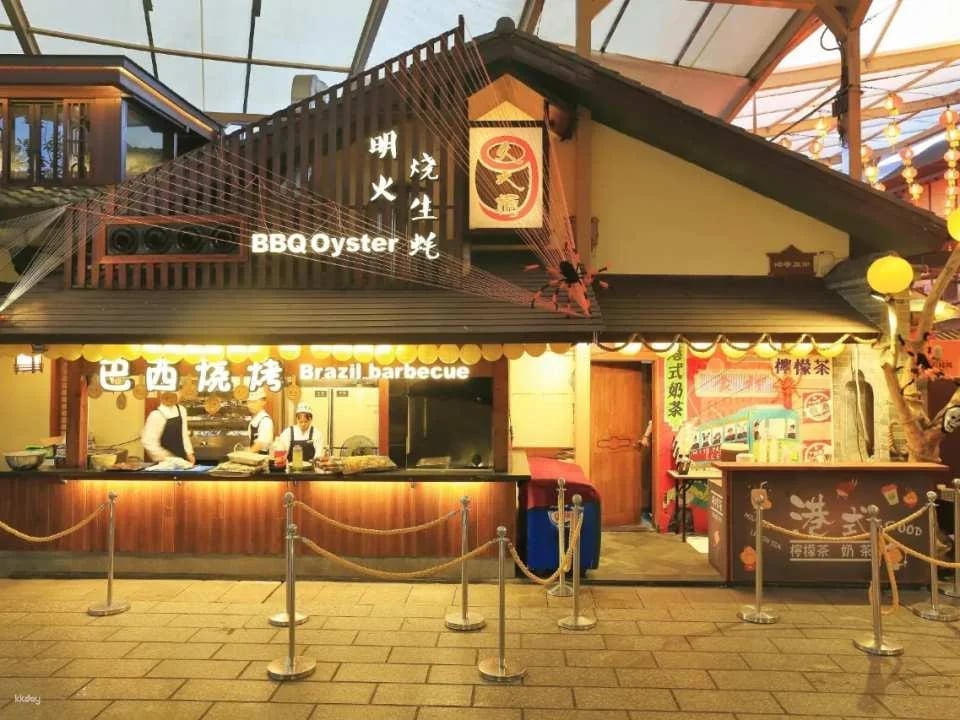 [Zhuhai, China] Zhuhai Royal Hot Spring Resort Hot Spring Tickets | Grand Temple Fair Buffet Dinner & Chinese Massage Package | Japanese-style Town - A Must-Visit Resort in Zhuhai