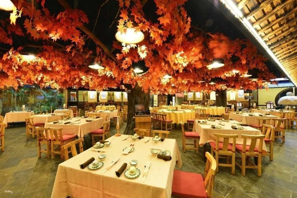 [Zhuhai, China] Zhuhai Royal Hot Spring Resort Hot Spring Tickets | Grand Temple Fair Buffet Dinner & Chinese Massage Package | Japanese-style Town - A Must-Visit Resort in Zhuhai